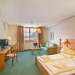 Grand Zell Am Готель Целль-ам-Зеє