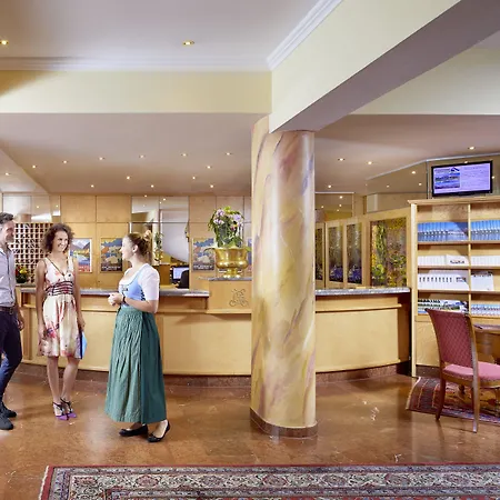 Hotel Grand Zell Am 4*