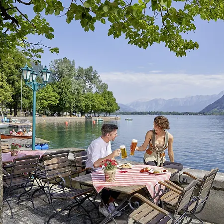 Grand Zell Am מלון