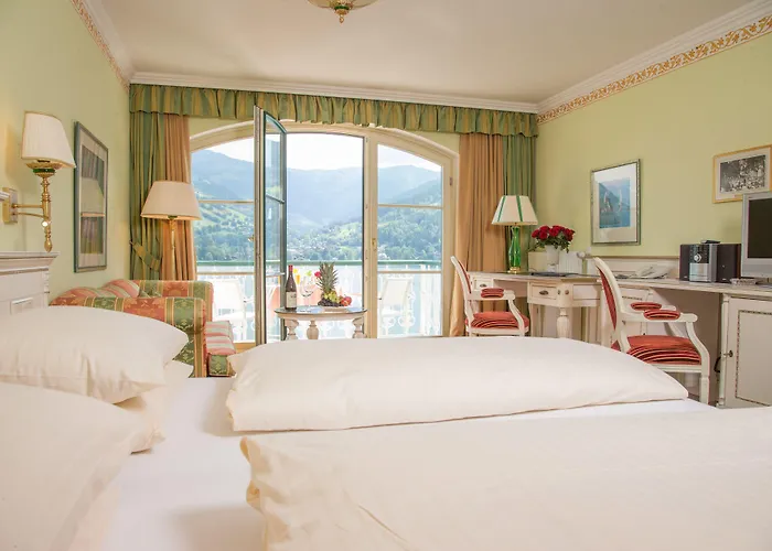 Grand Zell Am Отель