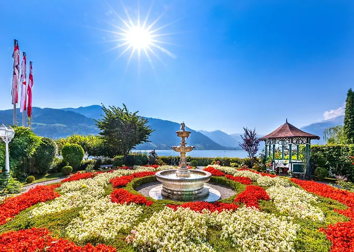 Отель Grand Zell Am